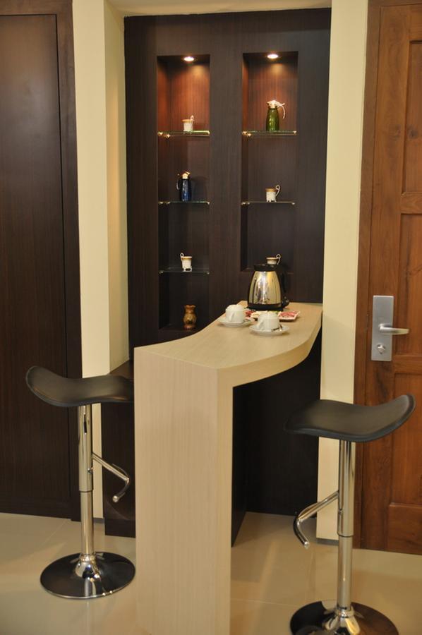 Regina Hotel Pemalang Εξωτερικό φωτογραφία